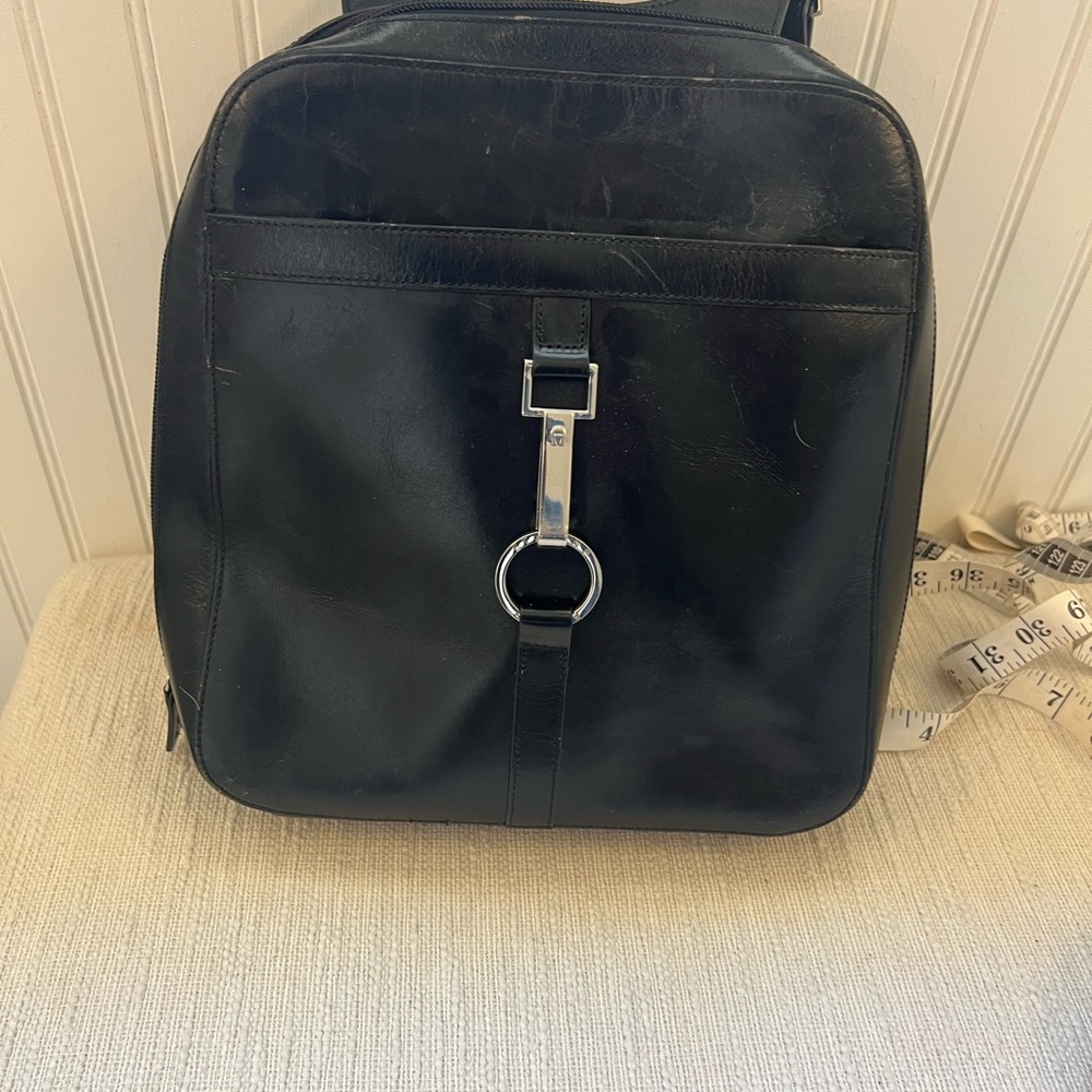 Vintage Etienne Aigner leather backpack